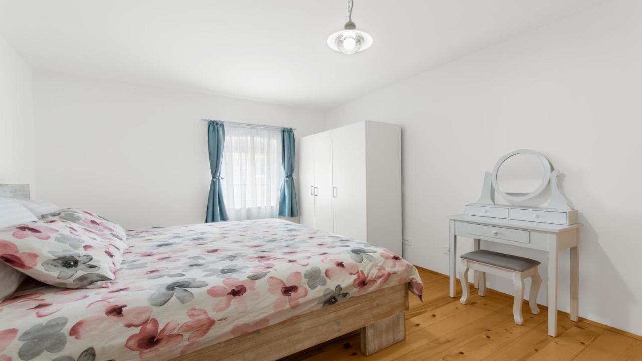 Holiday Home Lino Дайла Екстериор снимка
