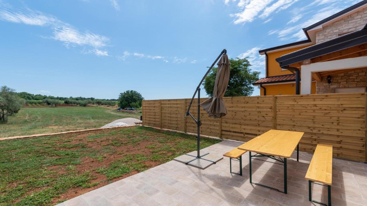 Holiday Home Lino Дайла Екстериор снимка